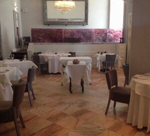 Bistro De Paris Srodmiescie Polnocne Warszawa